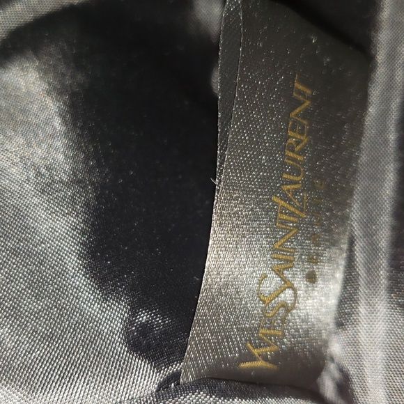 YSL beauty bag from the beauty counter NWT - Picture 9 of 10